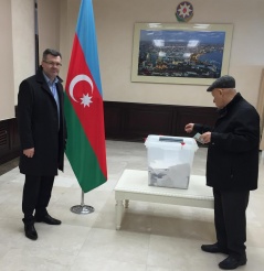 1. novembar 2015. Potpredsednik Narodne skupštine i potpredsednik PS CES Igor Bečić u posmatračkoj misiji izbora u Azerbejdžanu